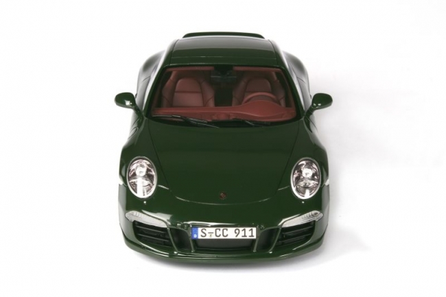 991 GT Spirit Porsche 911 Carrera S Club Coupe 2014 Green with Showcase 1:18 